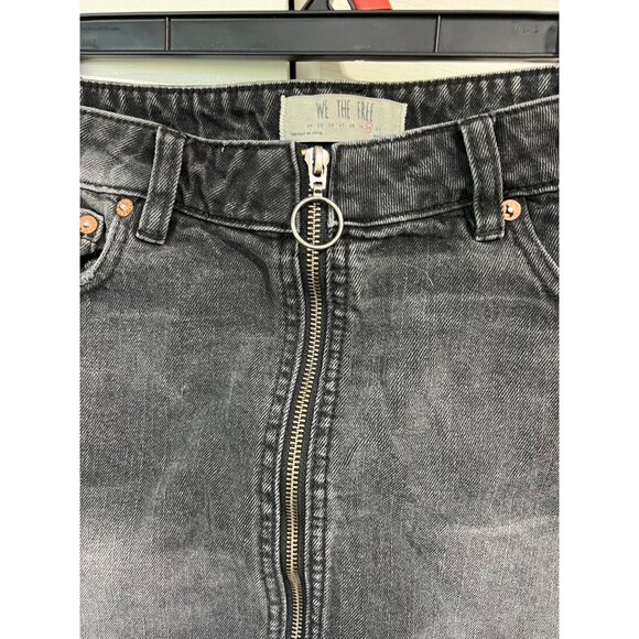 We The Free High-Waisted Black Denim Mini Skirt With Frayed Hem & Front Zipper C - Picture 2 of 9